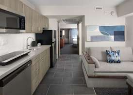 Courtyard Shelton 5