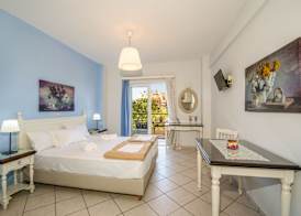 Stamatakis Boutique Studios 5