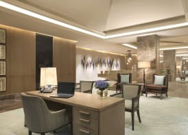 The Leela Ambience Convention Hotel Delhi 4