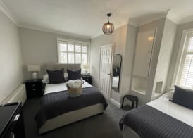 Grosvenor Lodge Guest House 3