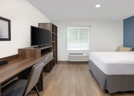 WoodSpring Suites Charlotte - University Research Park 3
