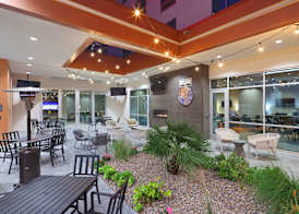 Hilton Garden Inn Chandler Downtown 2