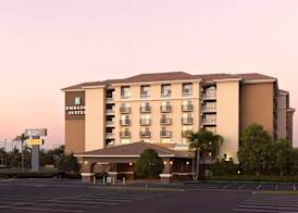 Embassy Suites by Hilton Anaheim North 4