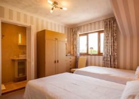 Langdon Farm Guest House 3