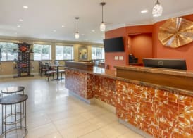 Best Western Plus Airport Plaza 2