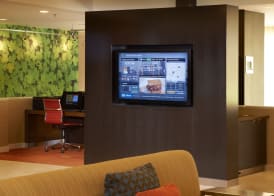 Courtyard Detroit Metro Airport Romulus 2