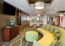 Comfort Suites near Tanger Outlet Mall 5