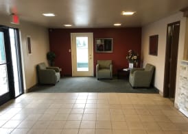 Super 8 by Wyndham Coeur d'Alene 4
