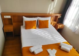 Lebon Hotel-Special Class 4