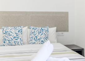 AYZ Silvela - Auto check-in property 2