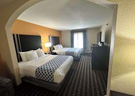 Best Western Plus Bass Hotel & Suites 4