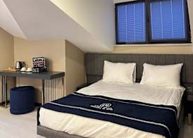 Loft Park Hotel - Airport 10 Minute 4