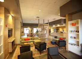 GreenTree Inn & Suites Phoenix Sky Harbor 4