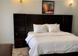 Tenny's Place Apartments 4