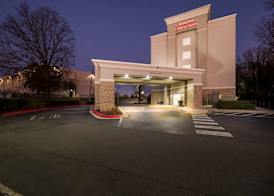 Hampton Inn & Suites Charlotte-Airport 3