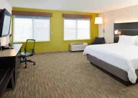Holiday Inn Express WIXOM by IHG 4