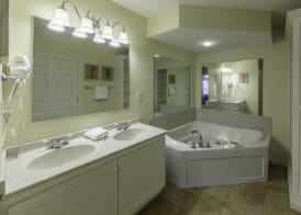 Holiday Inn Club Vacations Oak n’ Spruce Resort in the Berkshires by IHG 5