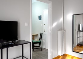 Mignon & Teak Apartments 2