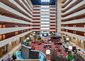 University Plaza Hotel 4