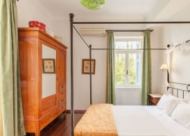 Stylish Art Deco Apartment Close To The Beach 2