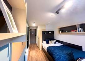 Rooms in Portsburgh Court Edinburgh 4