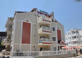 BASILS APART HOTEL 3