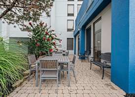 Hampton Inn Ridgefield Park 3