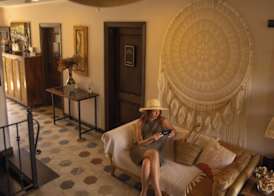 Parna Hotel 3