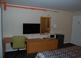 Colony Motel 5