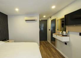 LEGEND TULIP HOTEL 5