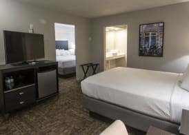 Americana Modern Hotel 4