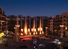 Hilton Promenade at Branson Landing 3