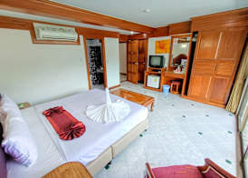 Hack Patong Beach Hotel 5