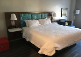 Hampton Inn Old Bridge NJ 4