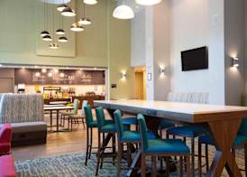 Hampton Inn & Suites Edmonton St. Albert, Ab 3