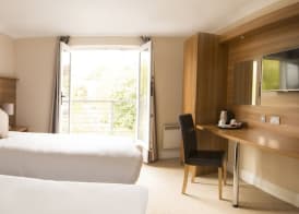 Riverside Hotel 3