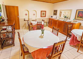 Bay Tree Guest House 2