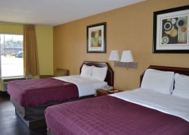 Econo Lodge Picayune 5
