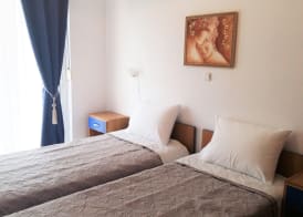 Pantheon Deluxe Apartments 4