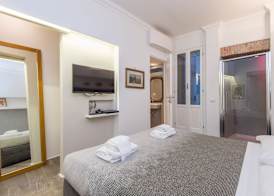 RSH Luxury One Bedroom Fori Imperiali 5
