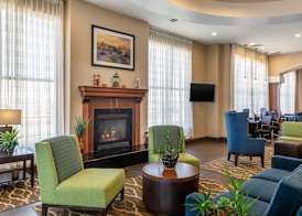 Comfort Suites Barstow near I-15 2