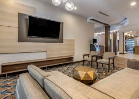 Comfort Suites Fort Lauderdale Airport & Cruise Port 4