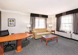Travelodge by Wyndham El Paso - Airport 4