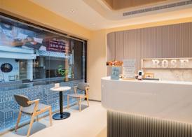 Royal Rose Hotel Zhongshan 4