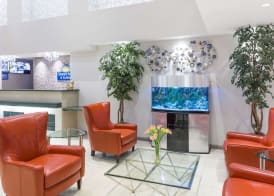 Days Inn & Suites by Wyndham Fort Myers Near JetBlue Park 4