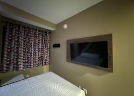 Moon Hotel Brooklyn 4