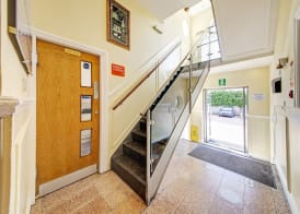 OYO Bostons Manor Hotel, Hanwell London 4