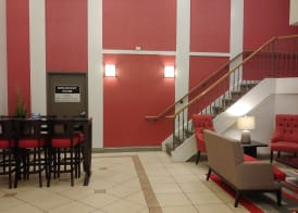 Best Western Plus Burlington Inn & Suites 3