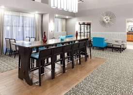 Hampton Inn & Suites Cedar Rapids - North 4