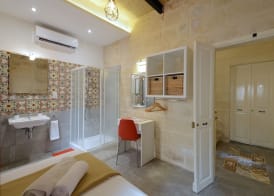 VBL Hostel – Adults only 3